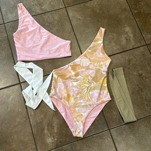 BAIIA, NWT, Bermuda Reversible Wrapsuit Pink Floral Swimsuit, 14